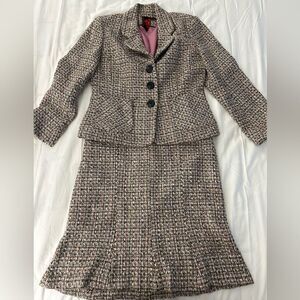 Vintage gorgeous Wool Skirt Suit